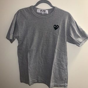COMMES DES GARÇONS GREY T SHIRT LOGO
